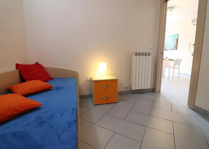 Holidays Home Claudia 6 People * Отранто