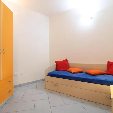 Holidays Home Claudia 6 People