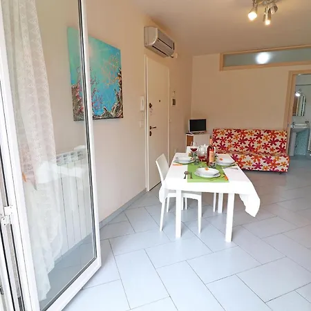 Holidays Home Claudia 6 People