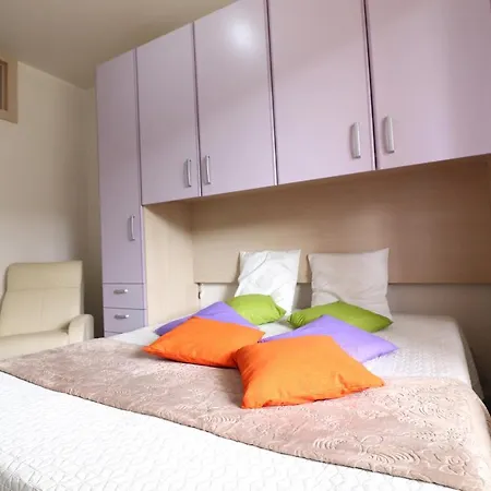 펜션 Holidays Home Claudia 6 People 오트란토