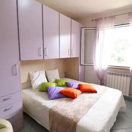 Claudia A 6 Posti Будинок відпочинку