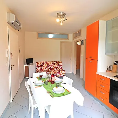 Holidays Home Claudia 6 People 펜션 *