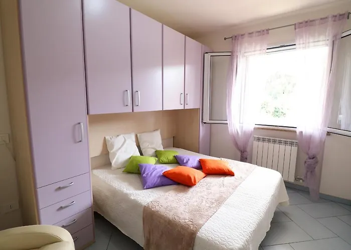 Claudia A 6 Posti Holiday home