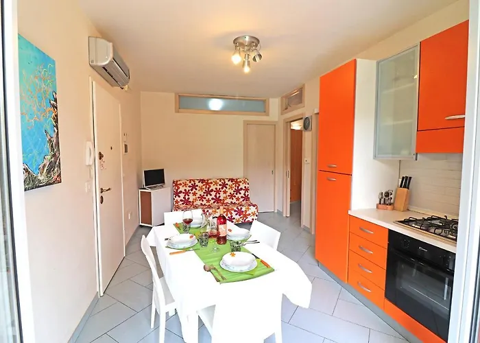 Claudia A 6 Posti Holiday home *